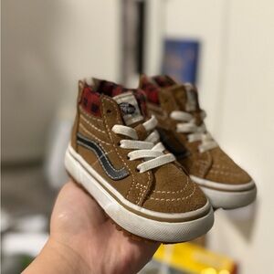 Vans Brown and Black Sneakers with Padded Collar